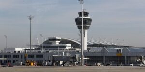 Hiljade ljudi ostale zaglavljeno na aerodromu u Minhenu nakon što su viđeni dronovi Aerodrom-u-Minhenu