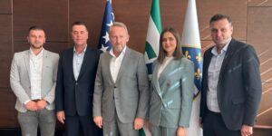 a9387887-93ab-4062-9509-4e31301b599c