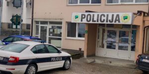 Kalesija: Muškarac preminuo u policijskoj stanici, bio uhapšen zbog nasilja u porodici f85a3211-0a4f-4b8e-9cba-d0d1b7bac459