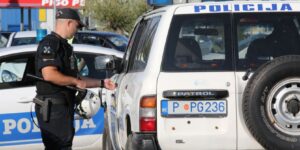 policijska-blokada-foto-nikola-tomic41copy3456x2304-830x553