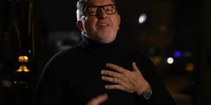 Šerif Konjević oduševio novim singlom “Sitni sati” serif-konjevic-youtube-screenshot
