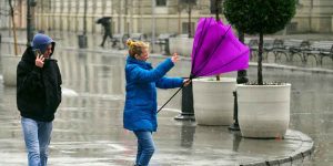 Na snazi narandžasti meteoalarm u dijelovima BiH: Očekuju se olujni udari vjetra do 80 km/h vjetar-vrijeme