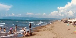 tragedija-u-albaniji-djevojcice-od-11-i-13-godina-utopile-se-u-moru-albanija_6a356e4ba563c